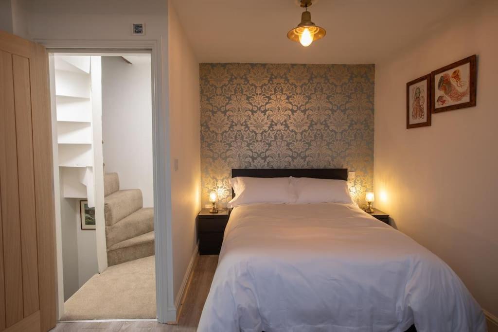 סקארבורו Herring Girl House - Harbourside Property, Sleeps 8 מראה חיצוני תמונה